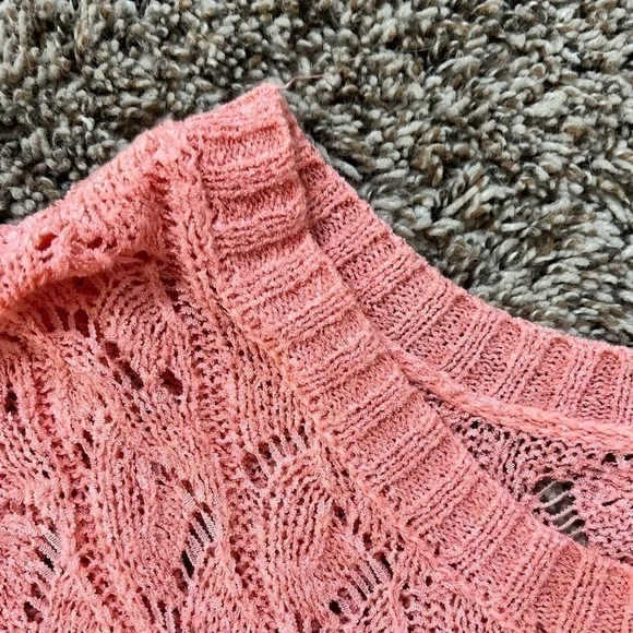 Sfera Pink Knit Sweater with back cutout detail - size Euro M - Picture 2 of 8